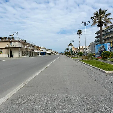 Holiday home Vilino Viareggio